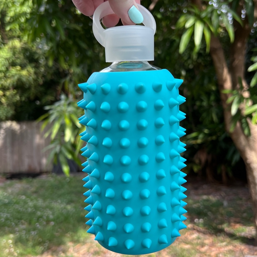 Bkr Spiked Marina Blue Little 16oz Glass Water Bottle